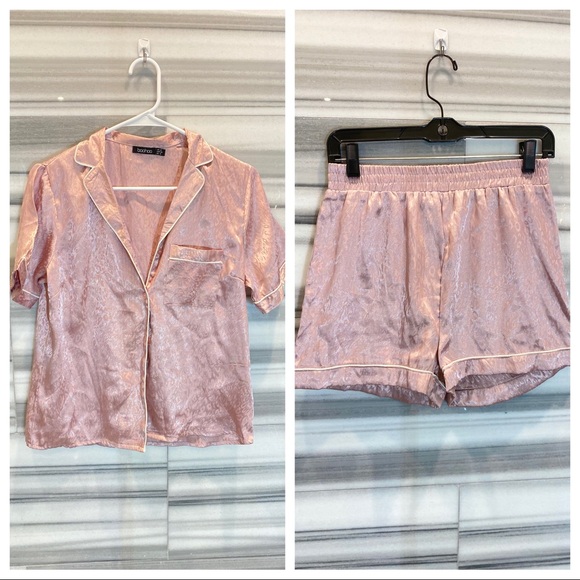 Boohoo Other - Boohoo pajama set